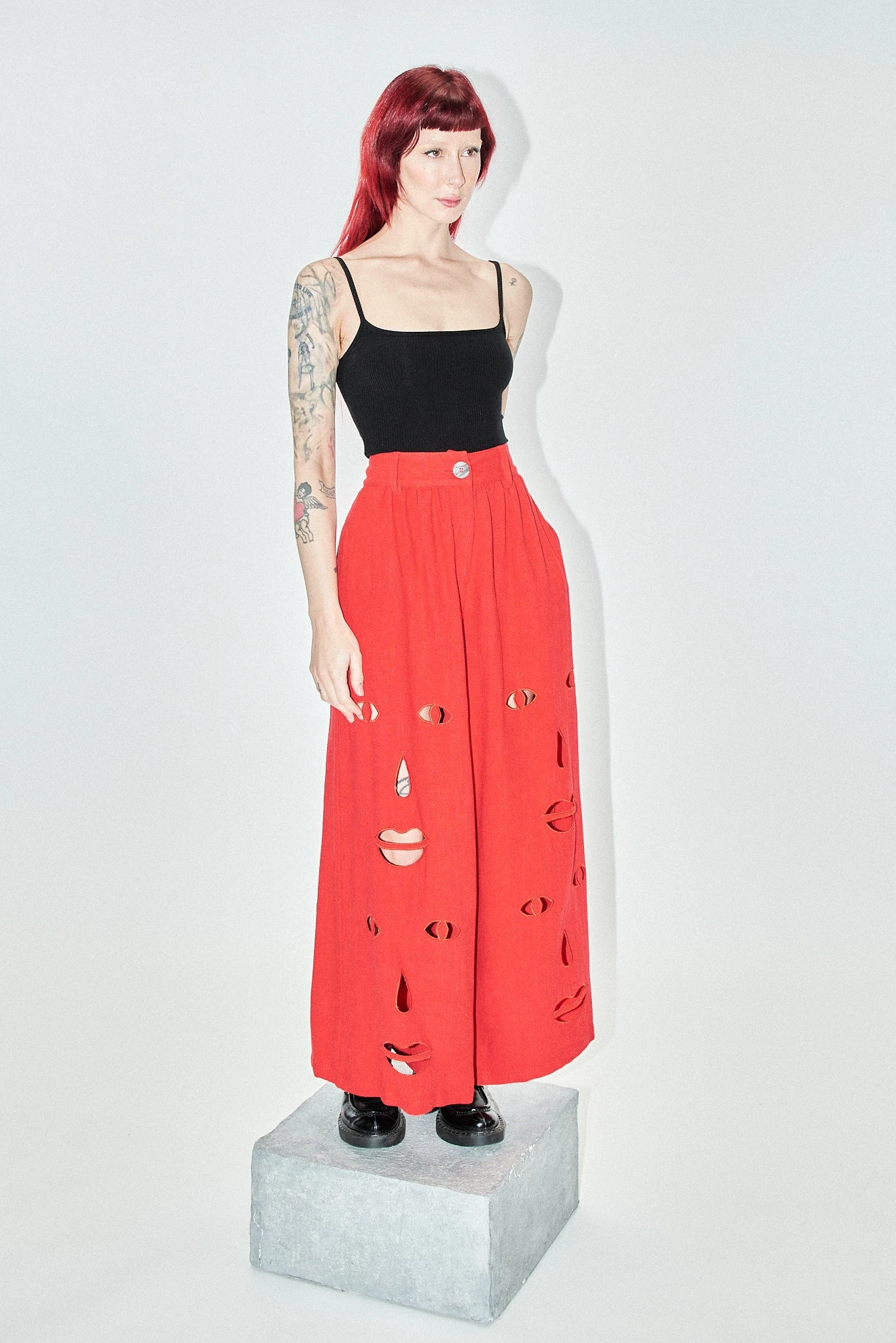 Face Cut Out Linen Wide Leg Trousers Red - Image 5