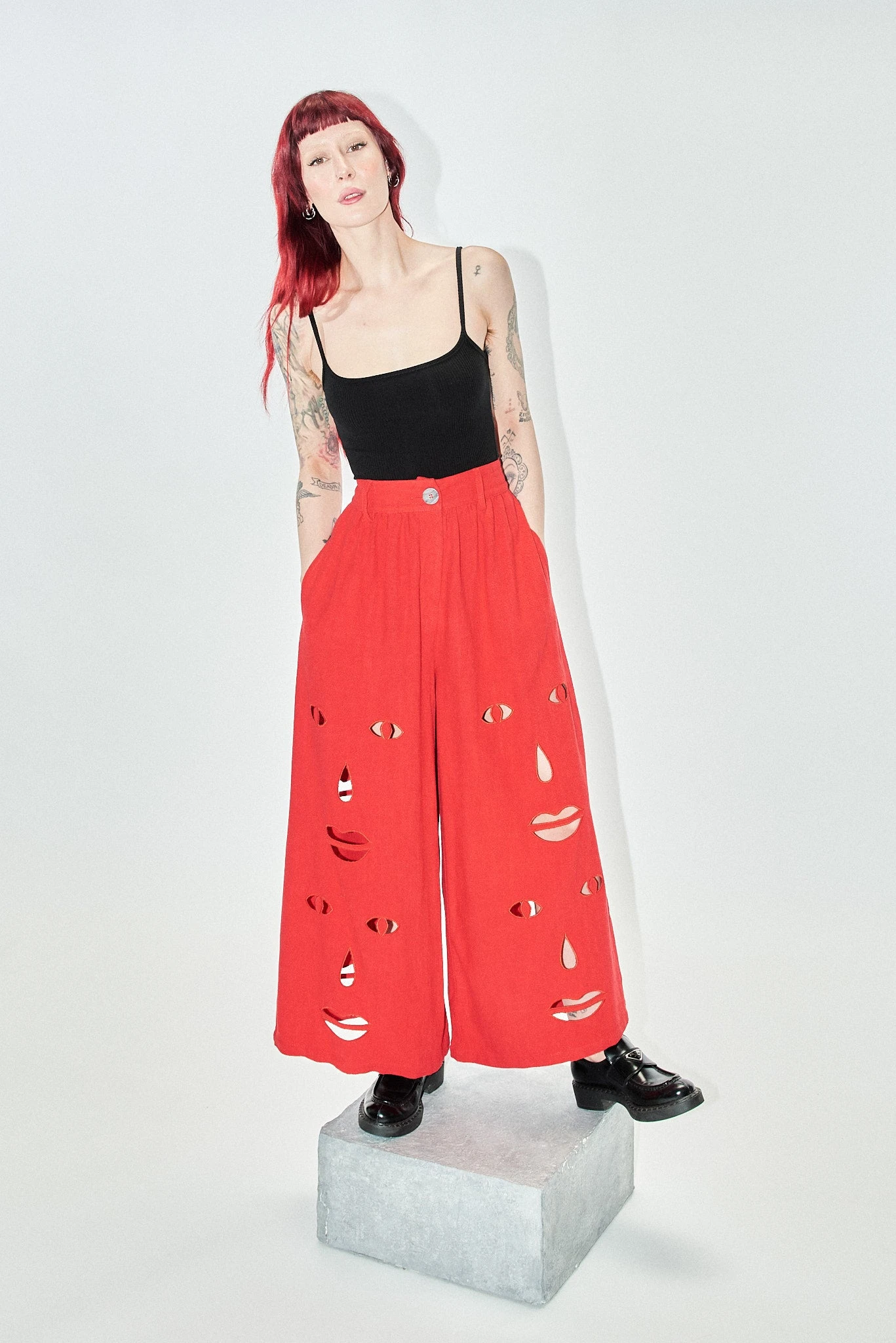 Face Cut Out Linen Wide Leg Trousers Red - Image 2